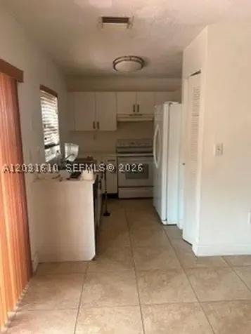 9136 NW 192nd Terrace Hialeah FL 33018