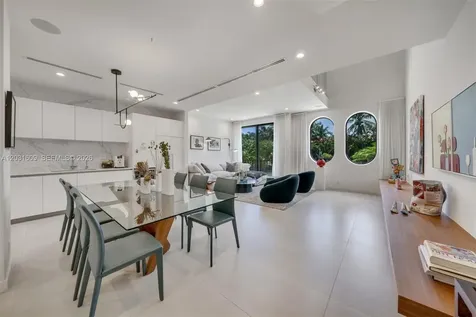 10659 NE Quaybridge Court Miami FL 33138
