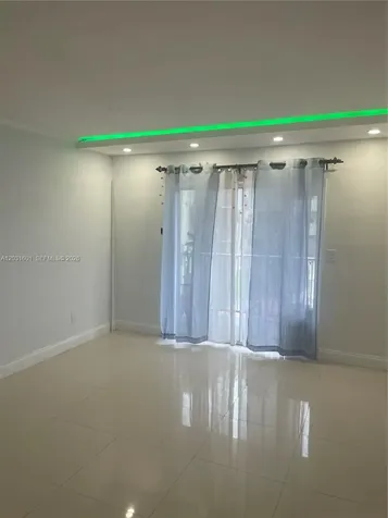 7505 SW 82nd Street Miami FL 33143