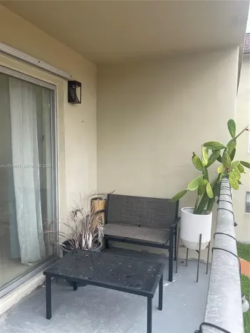 7505 SW 82nd Street Miami FL 33143