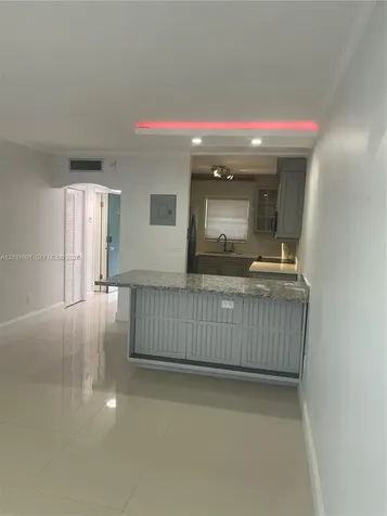 7505 SW 82nd Street Miami FL 33143