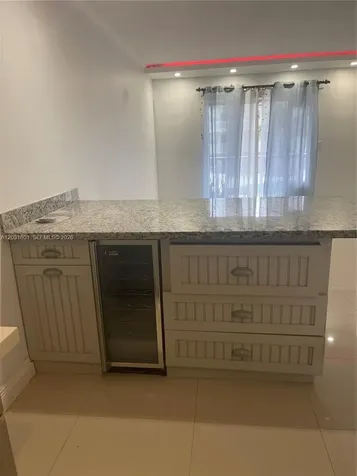 7505 SW 82nd Street Miami FL 33143
