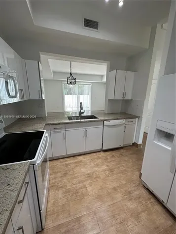10945 NW 43rd Lane Doral FL 33178