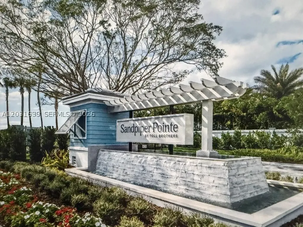 581 Sanderling Circle Deerfield Beach FL 33442