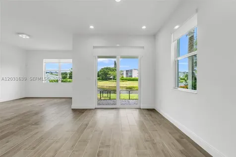 581 Sanderling Circle Deerfield Beach FL 33442