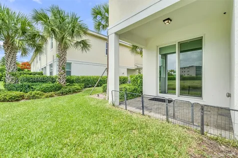 581 Sanderling Circle Deerfield Beach FL 33442