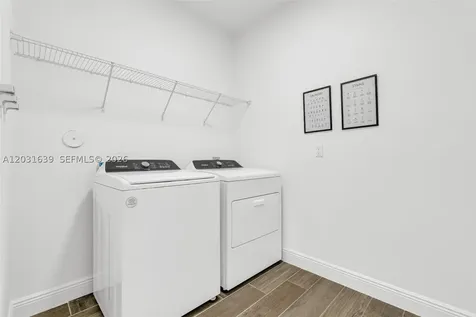 581 Sanderling Circle Deerfield Beach FL 33442