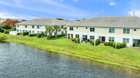 581 Sanderling Circle Deerfield Beach FL 33442