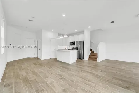 581 Sanderling Circle Deerfield Beach FL 33442