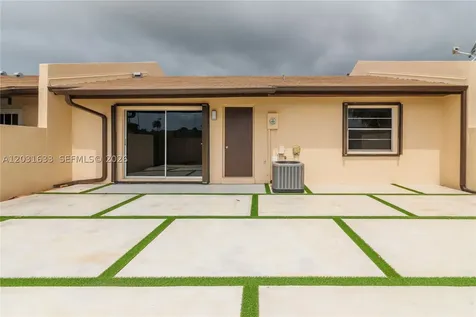 11903 SW 110th St Circle E Miami FL 33186