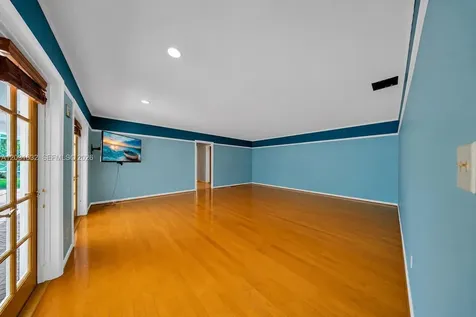 8820 N Lake Dasha Drive Plantation FL 33324