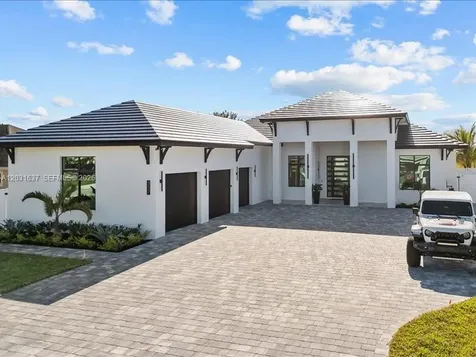 337 SW Kestor Drive Port St. Lucie FL 34953