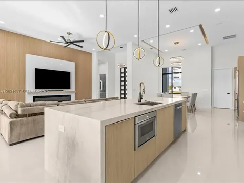 337 SW Kestor Drive Port St. Lucie FL 34953