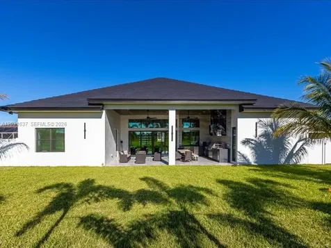 337 SW Kestor Drive Port St. Lucie FL 34953