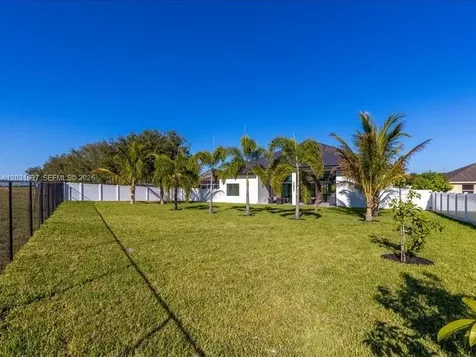 337 SW Kestor Drive Port St. Lucie FL 34953