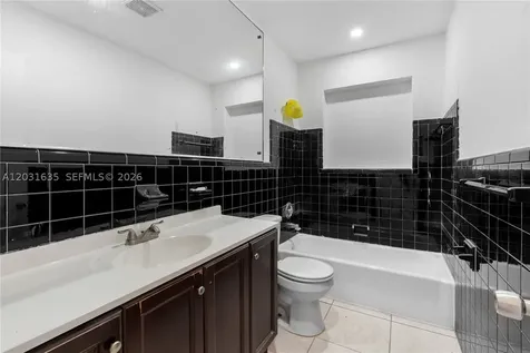 3061 NE 4th Avenue Wilton Manors FL 33334
