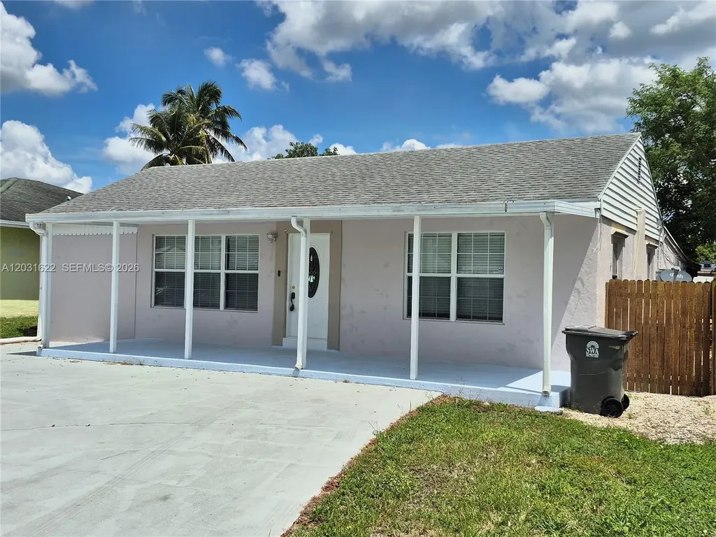 5653 Coconut Road West Palm Beach FL 33413