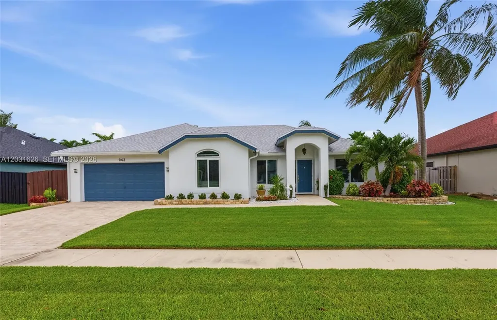 943 SW 149th Way Sunrise FL 33326