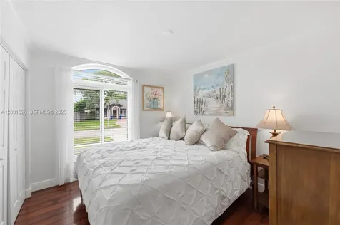 943 SW 149th Way Sunrise FL 33326