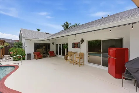 943 SW 149th Way Sunrise FL 33326