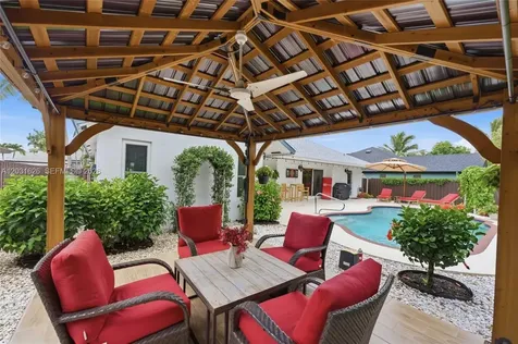 943 SW 149th Way Sunrise FL 33326