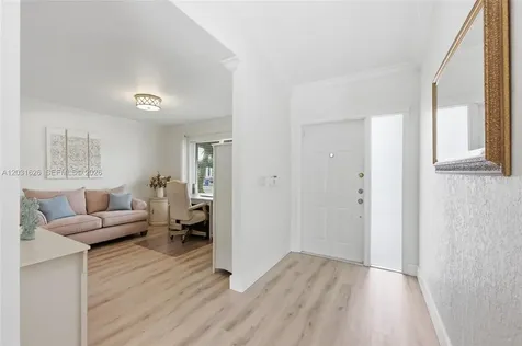 943 SW 149th Way Sunrise FL 33326