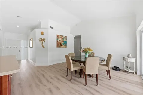 943 SW 149th Way Sunrise FL 33326