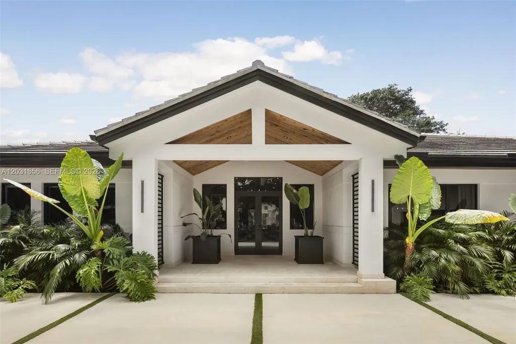 7300 Los Pinos Boulevard Coral Gables FL 33143
