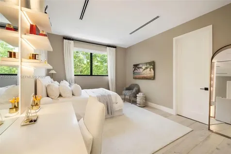 7300 Los Pinos Boulevard Coral Gables FL 33143