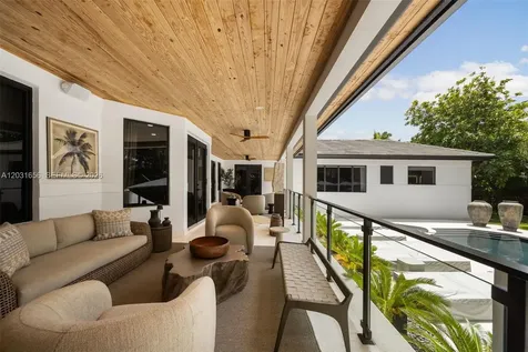 7300 Los Pinos Boulevard Coral Gables FL 33143