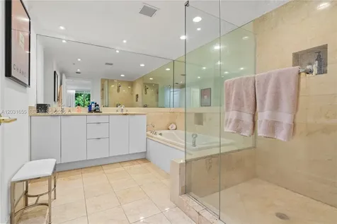 3400 SW 27th Avenue Miami FL 33133