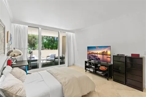 3400 SW 27th Avenue Miami FL 33133