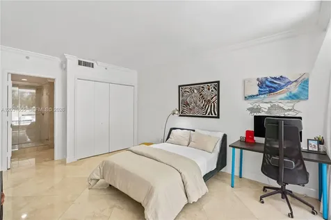 3400 SW 27th Avenue Miami FL 33133