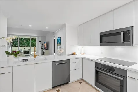 3400 SW 27th Avenue Miami FL 33133