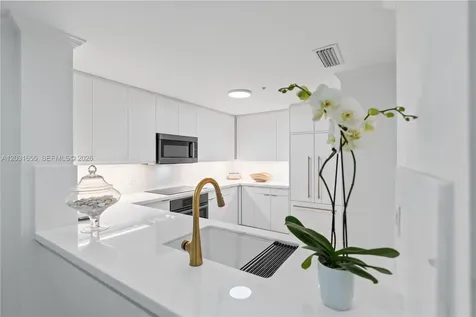 3400 SW 27th Avenue Miami FL 33133