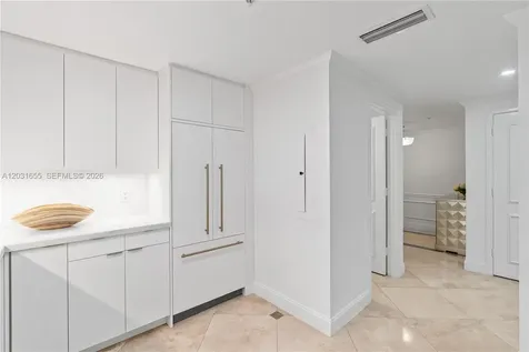 3400 SW 27th Avenue Miami FL 33133