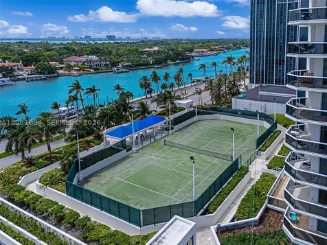 4779 Collins Avenue Miami Beach FL 33140