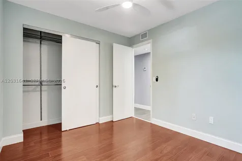 4600 SW 67 Avenue Miami FL 33155