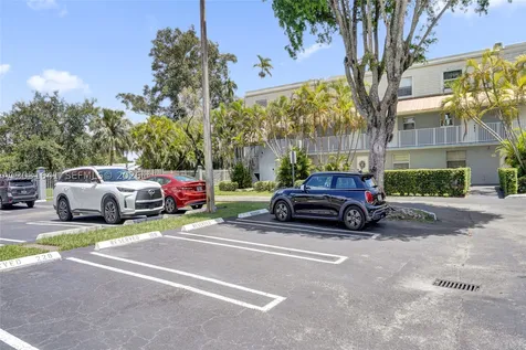 4600 SW 67 Avenue Miami FL 33155
