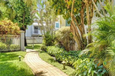 4600 SW 67 Avenue Miami FL 33155
