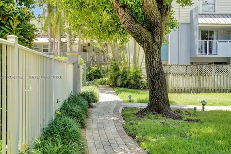 4600 SW 67 Avenue Miami FL 33155