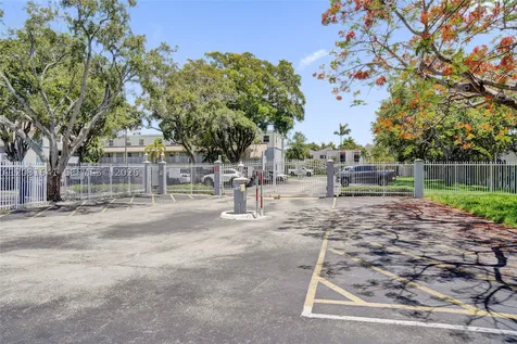 4600 SW 67 Avenue Miami FL 33155