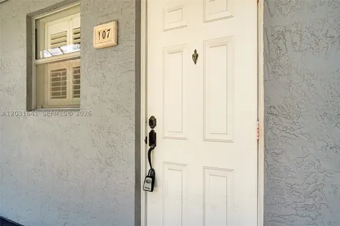 4600 SW 67 Avenue Miami FL 33155
