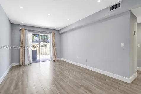 4600 SW 67 Avenue Miami FL 33155