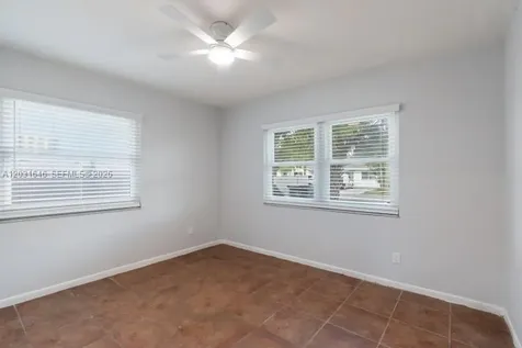 870 NE 35th Street Oakland Park FL 33334