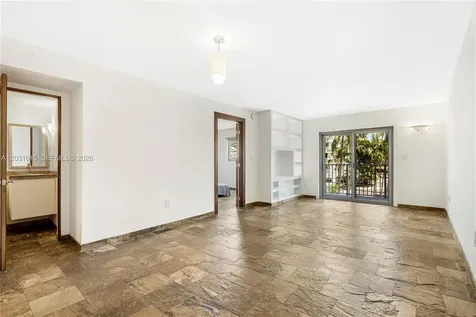 1674 Bay Road Miami Beach FL 33139