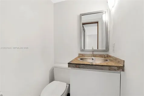 1674 Bay Road Miami Beach FL 33139