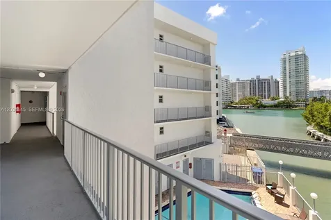 1674 Bay Road Miami Beach FL 33139