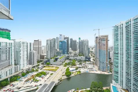 350 S Miami Avenue Miami FL 33130