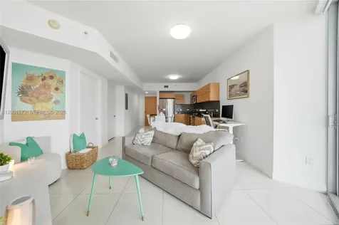350 S Miami Avenue Miami FL 33130